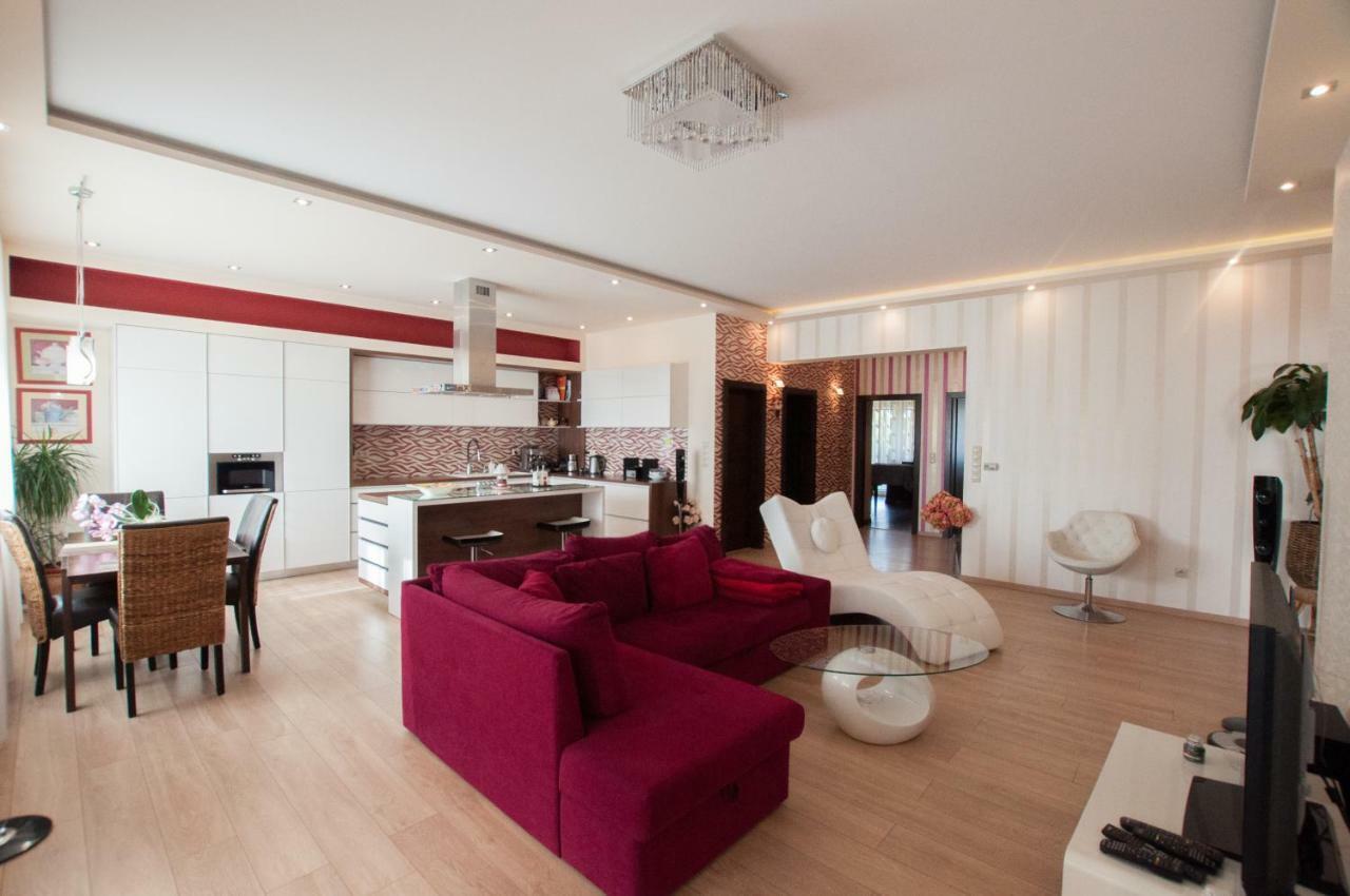 Prestige Apartment Komárno Εξωτερικό φωτογραφία