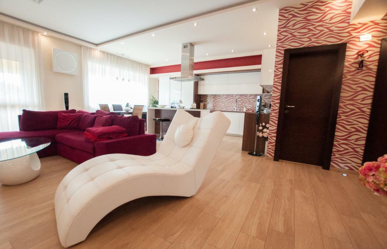 Prestige Apartment Komárno Εξωτερικό φωτογραφία