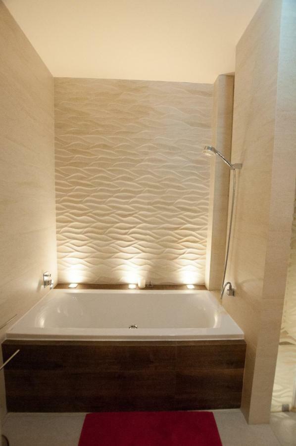 Prestige Apartment Komárno Εξωτερικό φωτογραφία